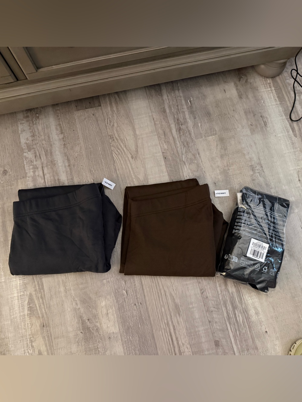 Old Navy Women's fleece lined Leggings in Black and Brown and gray